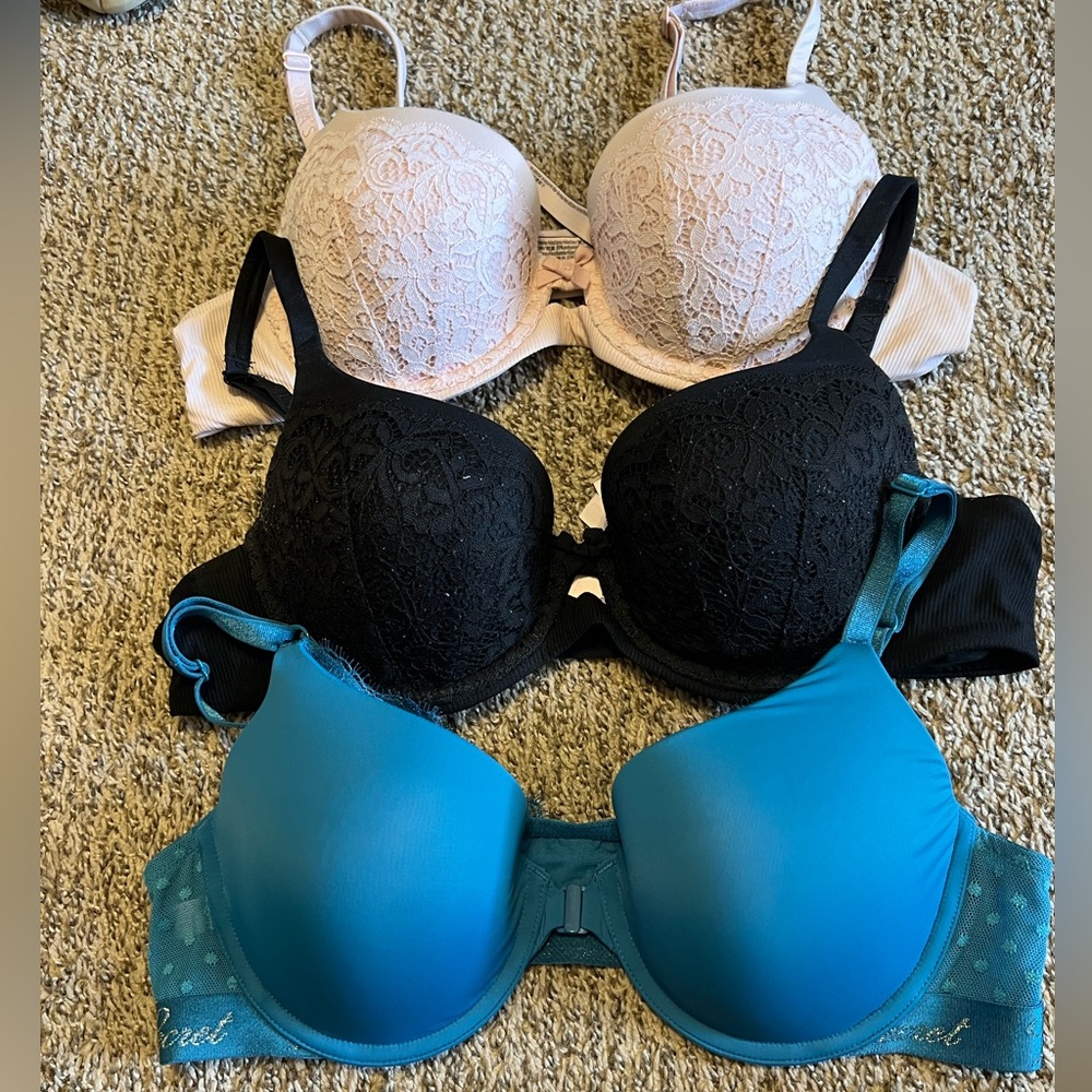 Victoria Secret 38B bras